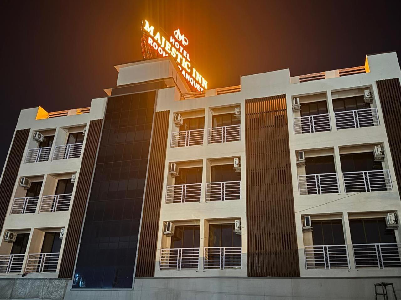 Majestic Inn Васаи Экстерьер фото