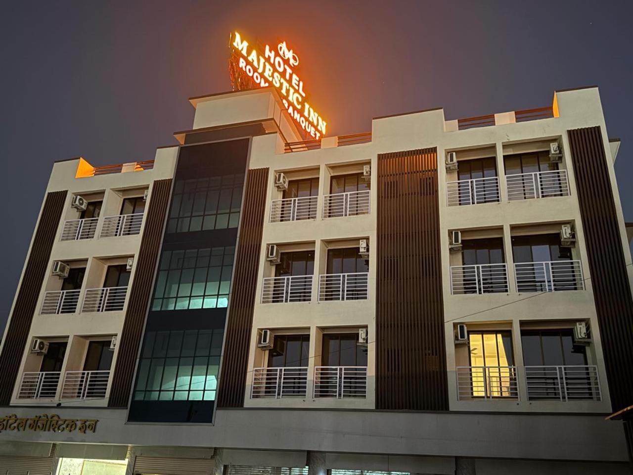 Majestic Inn Васаи Экстерьер фото